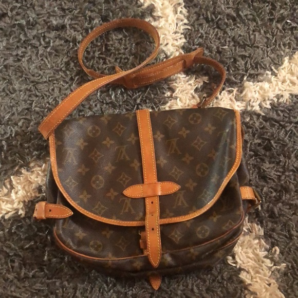 Authentic Vintage Louis Vuitton - Picture 2 of 16